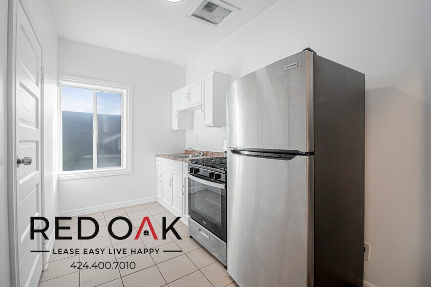 Building Photo - 406 N Bixel St