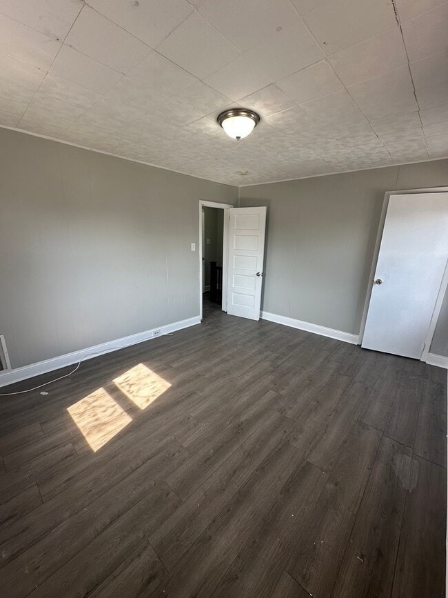 Building Photo - 2 Bed, 1 Bath for rent!