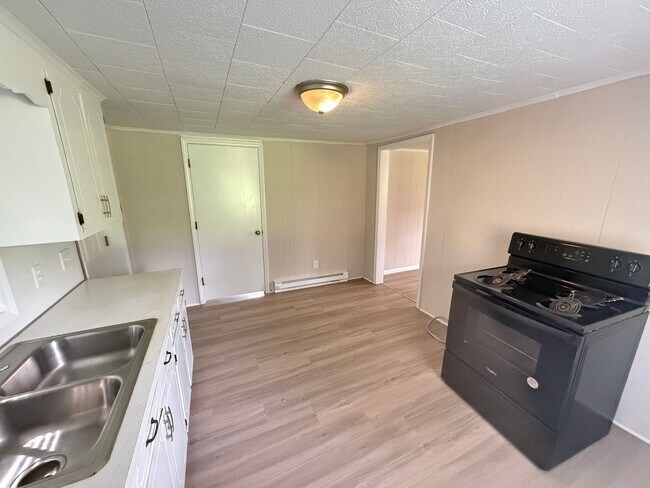 Building Photo - 2bd/1ba House off Hwy 3 near Downtown Kannapolis