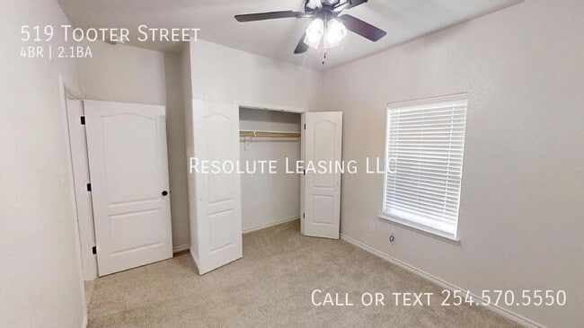 Building Photo - 519 Tooter St