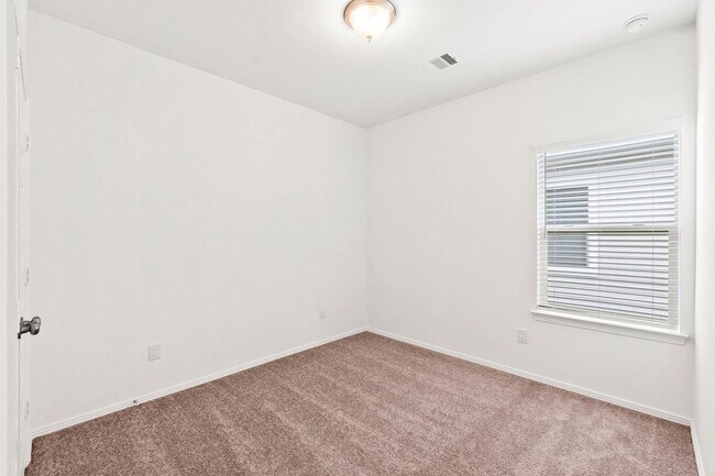 Building Photo - 21101 Voyage Ln