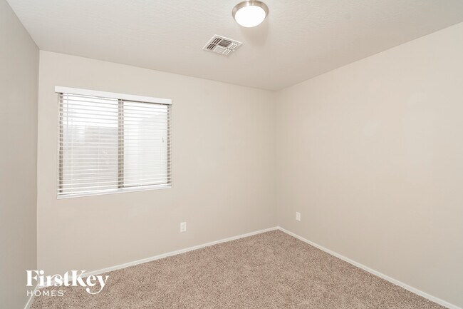 Building Photo - 3131 W Jessica Ln