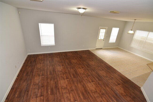 Building Photo - 6807 Turtlewood Dr