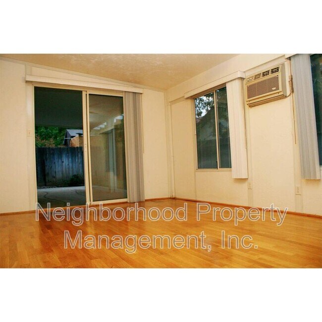 Building Photo - 3464 W Robinwood Ln