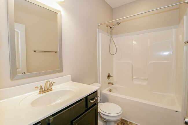 Building Photo - 1271 Eagle's View Dr