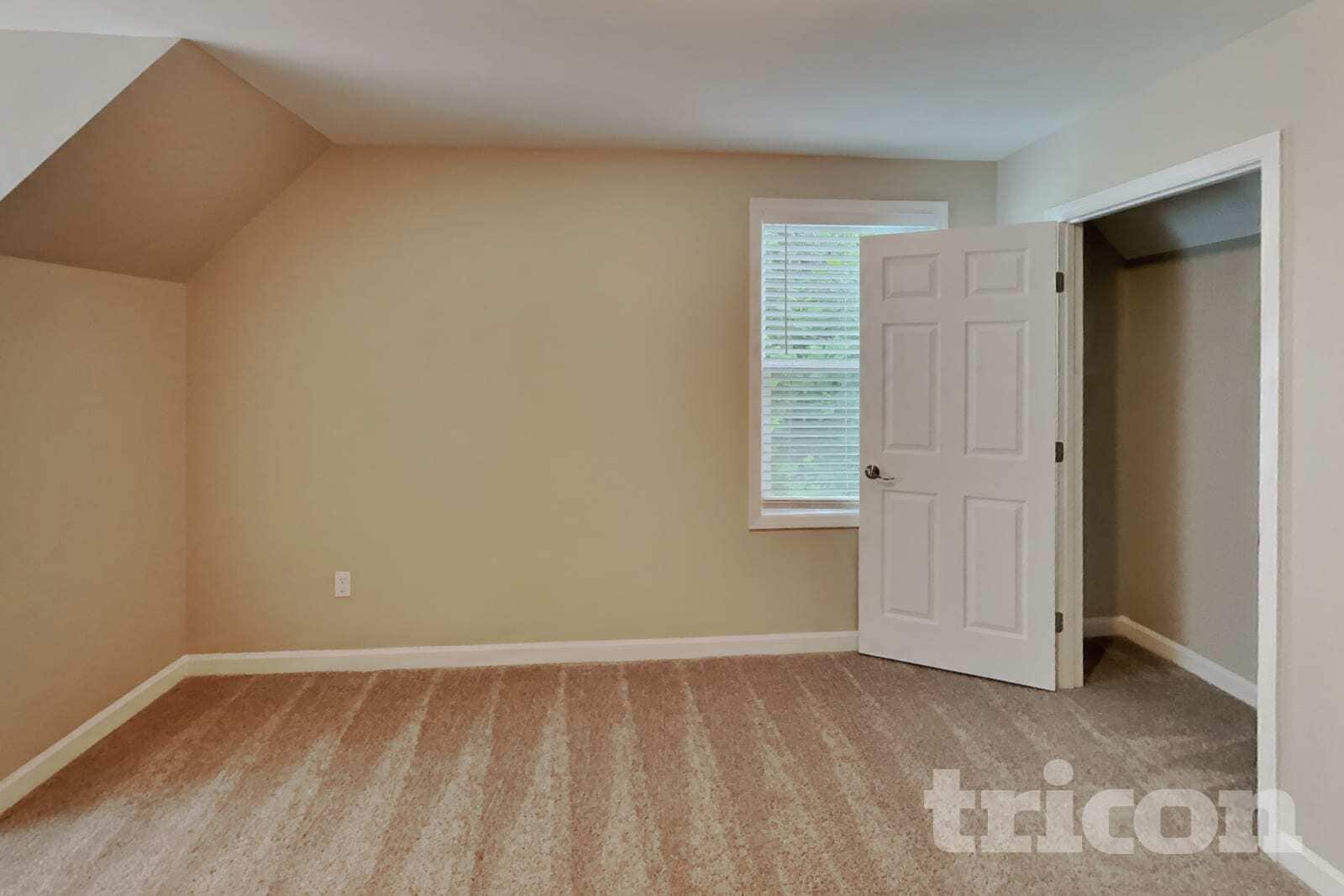 Building Photo - 1026 Chelsea Dr