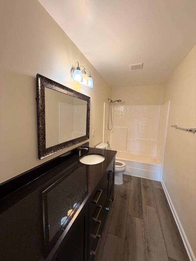 Building Photo - 42 Kilverstone Way