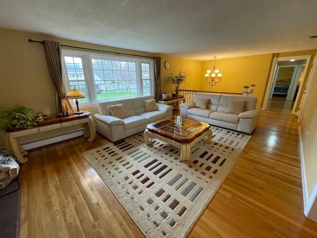 Building Photo - 2 Barrett Rd