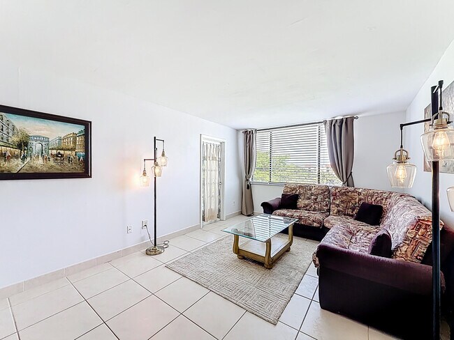 Building Photo - 755 Dotterel Rd