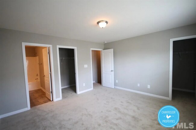Building Photo - 2219 Sunny Cove Dr