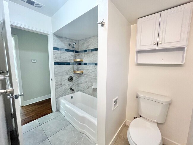 Building Photo - 3301 Rubicon Way