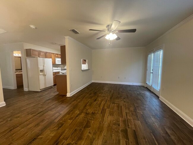 Building Photo - 549 Wingspan Way