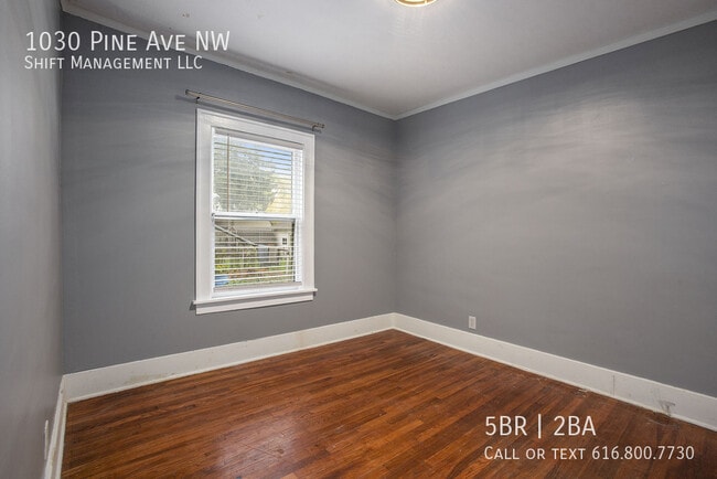 Building Photo - 1030 Pine Ave NW