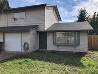 Building Photo - Updated 2 bedroom 1 1/2 bath duplex in Spr...