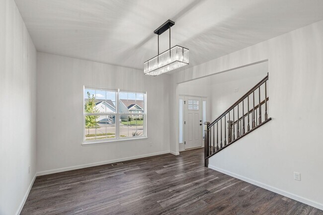 Building Photo - Charming 4-Bedroom Home in Prime St. Charl...