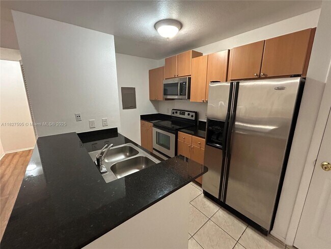 Primary Photo - 1725 Palm Cove Blvd