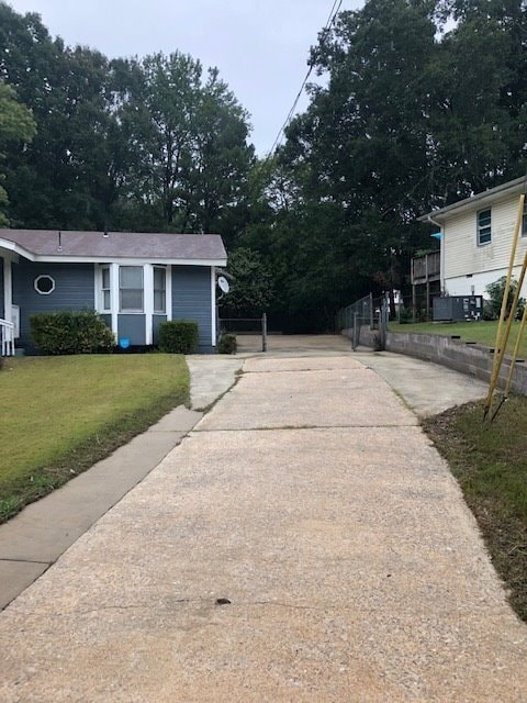 Building Photo - 1705 4th Pl NW