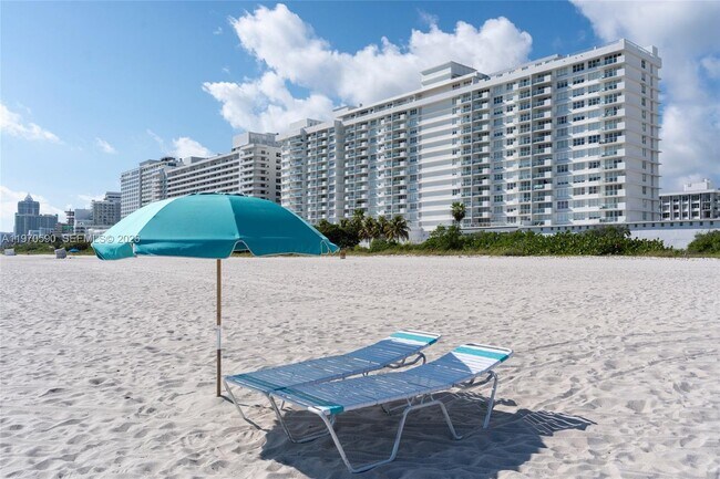 Building Photo - 5701 Collins Ave