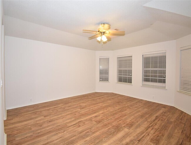 Building Photo - 4518 Clemwood Ln