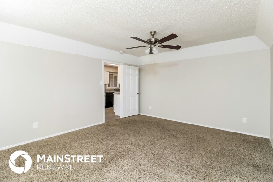 Building Photo - 4104 Firethorn Dr