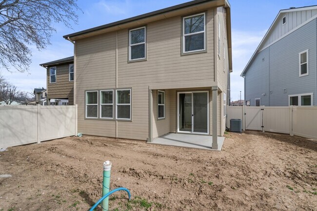 Building Photo - 1673 N Solterra Ln