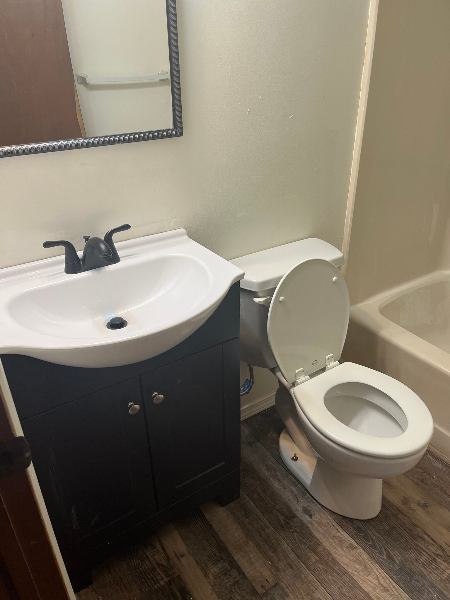 Building Photo - 229 N Duncan St