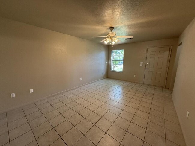 Building Photo - 3109 Yaupon Rd