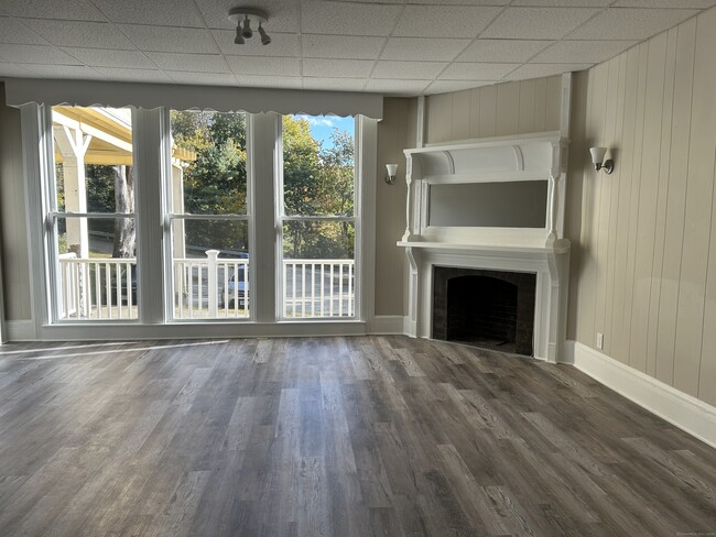 Building Photo - 6 Beech Dr