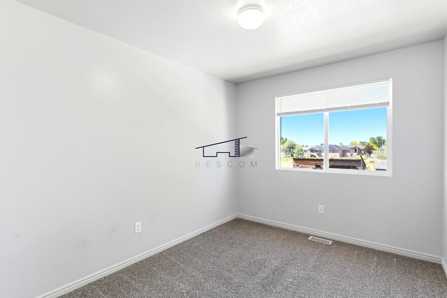 Building Photo - 2846 W 3965 S