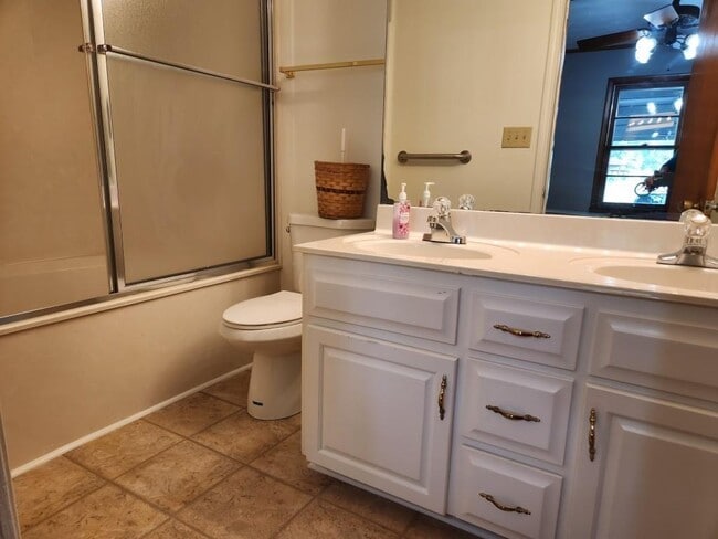 Building Photo - 7322 Hwy 53