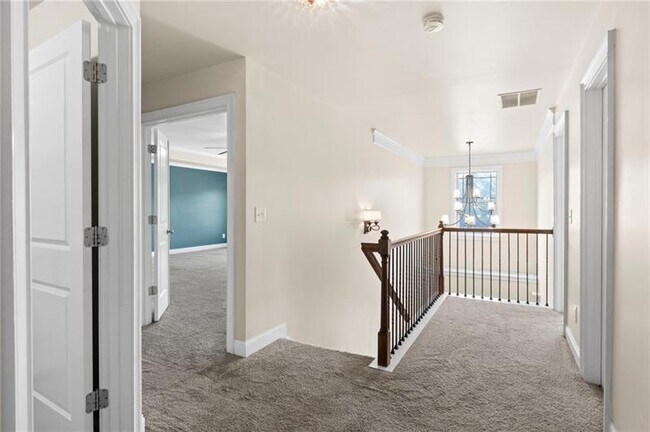 Building Photo - 5230 Hidden Valley Ln