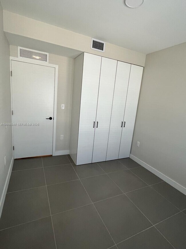Building Photo - 25707 SW 144th Ave