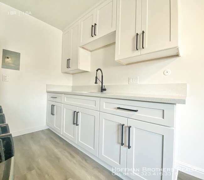 Building Photo - 1321 S Vine Ave Fullerton CA 92833
