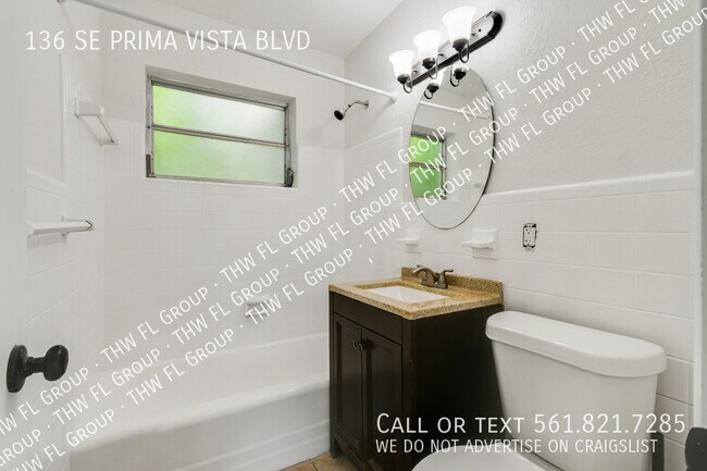 Building Photo - 136 SE Prima Vista Blvd
