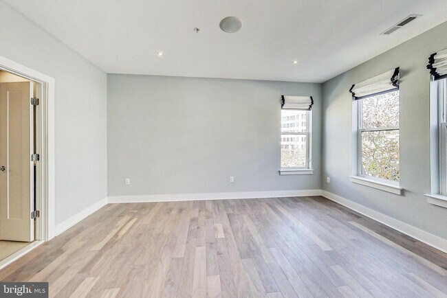 Building Photo - 1458 Piccard Dr