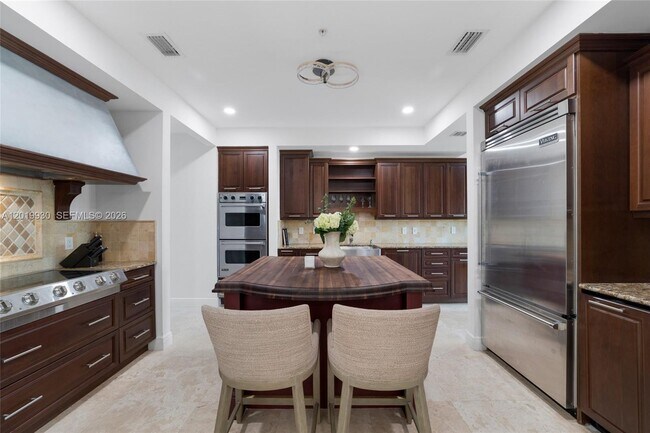 Building Photo - 6226 Paradise Point Dr