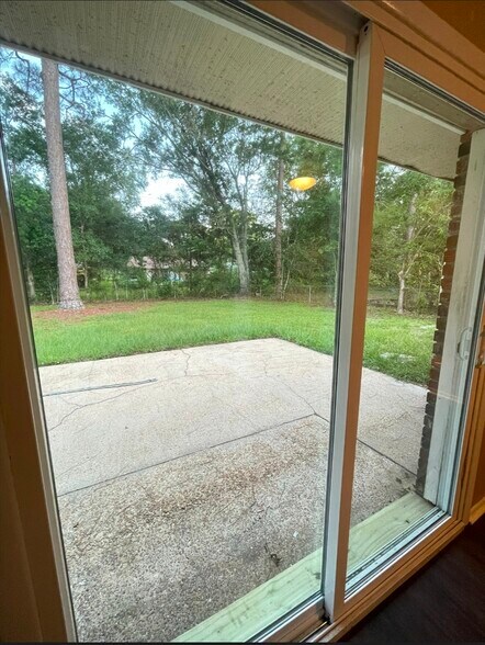 Building Photo - 15905 Waycross Dr