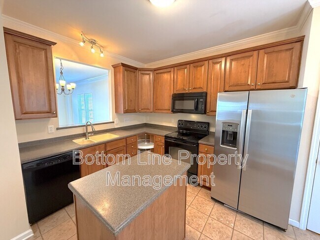 Building Photo - 13031 Bullock Greenway Blvd