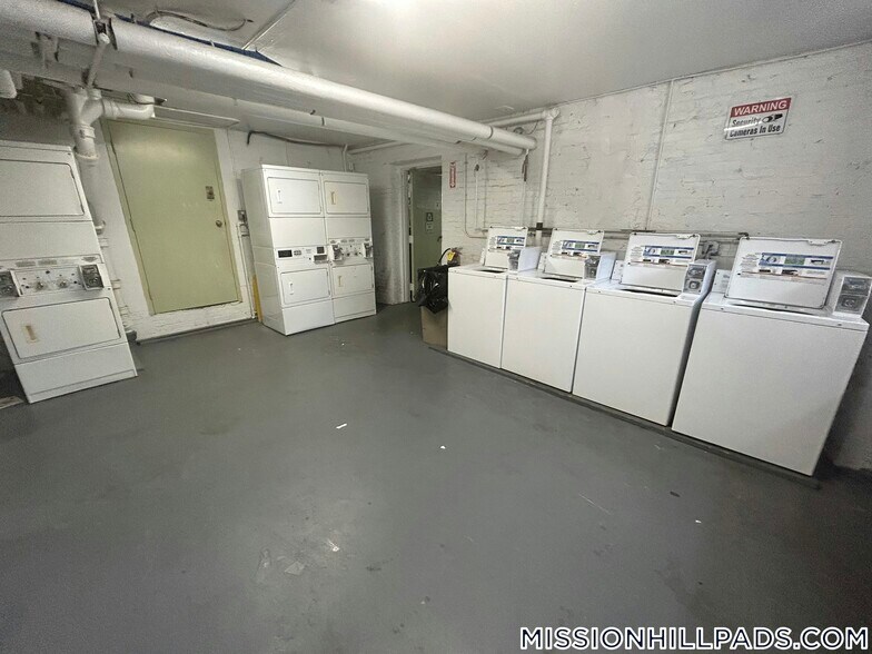 Building Photo - 66 S Huntington Ave