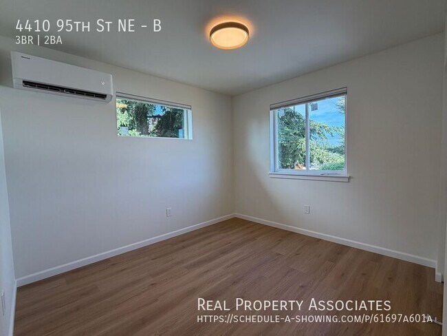 Building Photo - 4410 95th St NE