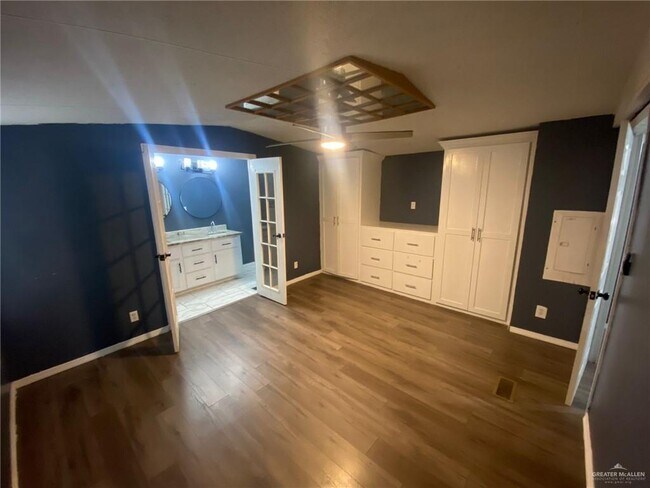 Building Photo - 1320 Snook Ct