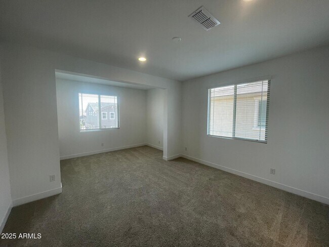 Building Photo - 20457 E Silver Creek Ln