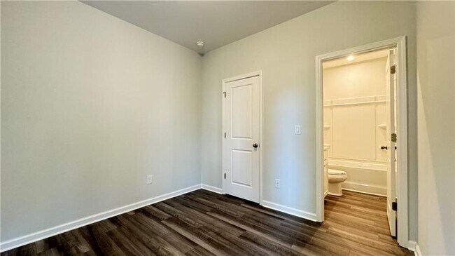 Building Photo - 1443 Creekside Cir NW
