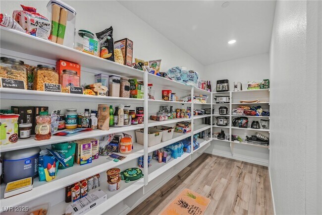 Building Photo - 282 Mount Steel Ave