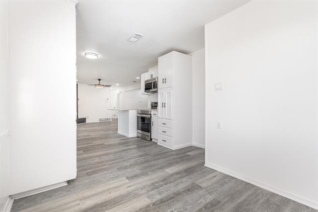 Building Photo - 800 Overhill Ct