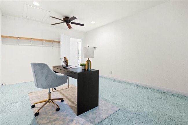 Building Photo - 1604 Cinnamon Path