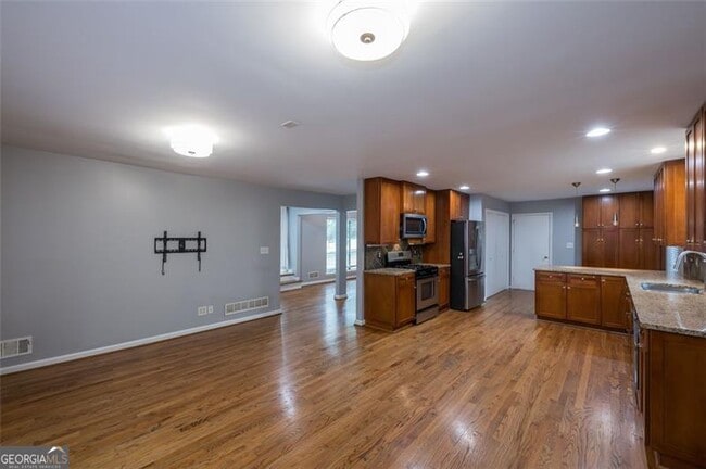 Building Photo - 1125 Trailmore Dr