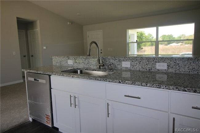 Building Photo - 67 N Cape Terrace