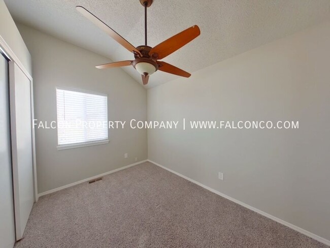 Building Photo - 6157 Desoto Dr