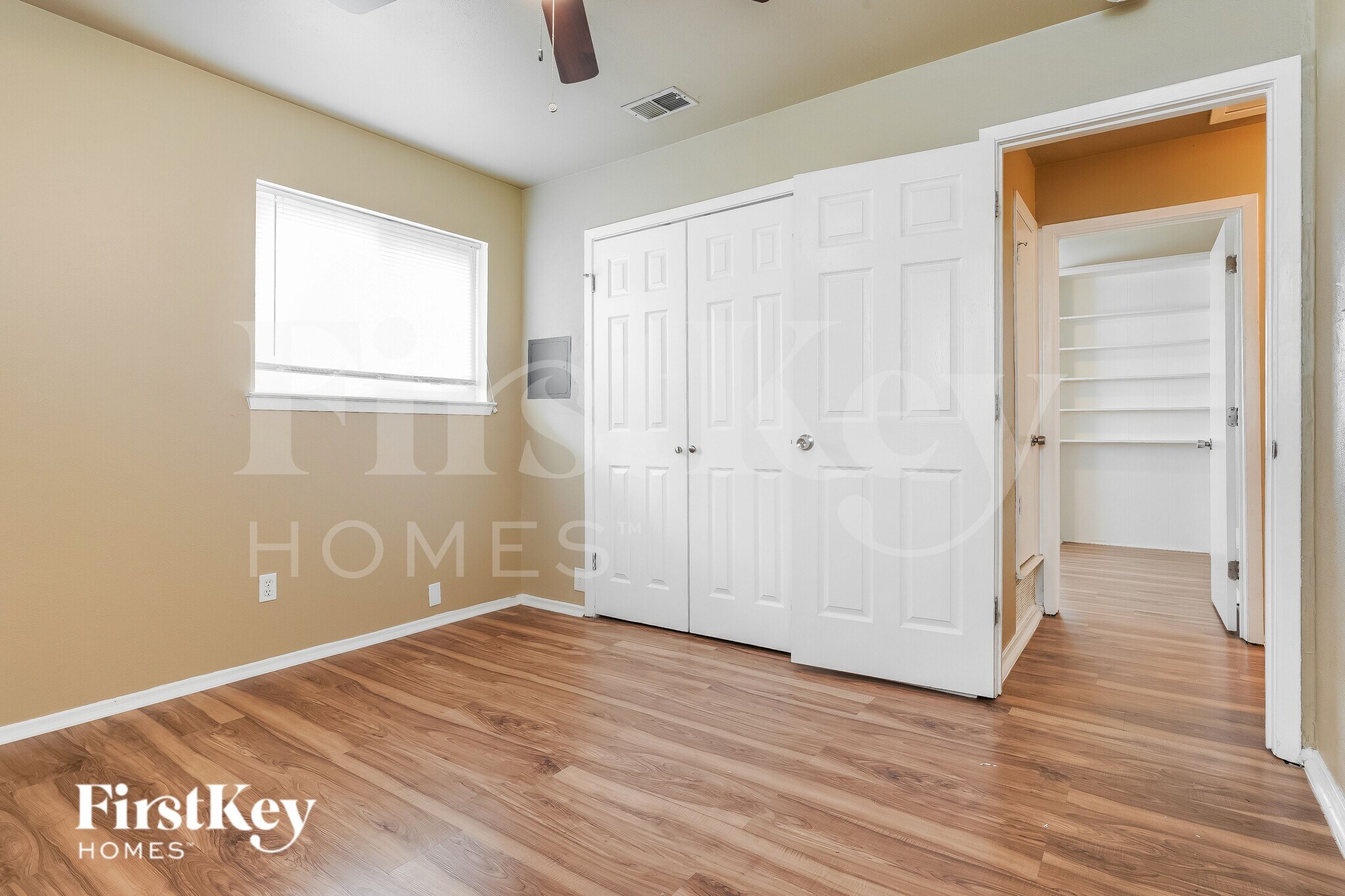 Building Photo - 701 E Mission St